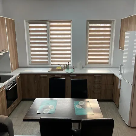 Spiridon Duplex بيت للعطل كونستانتا